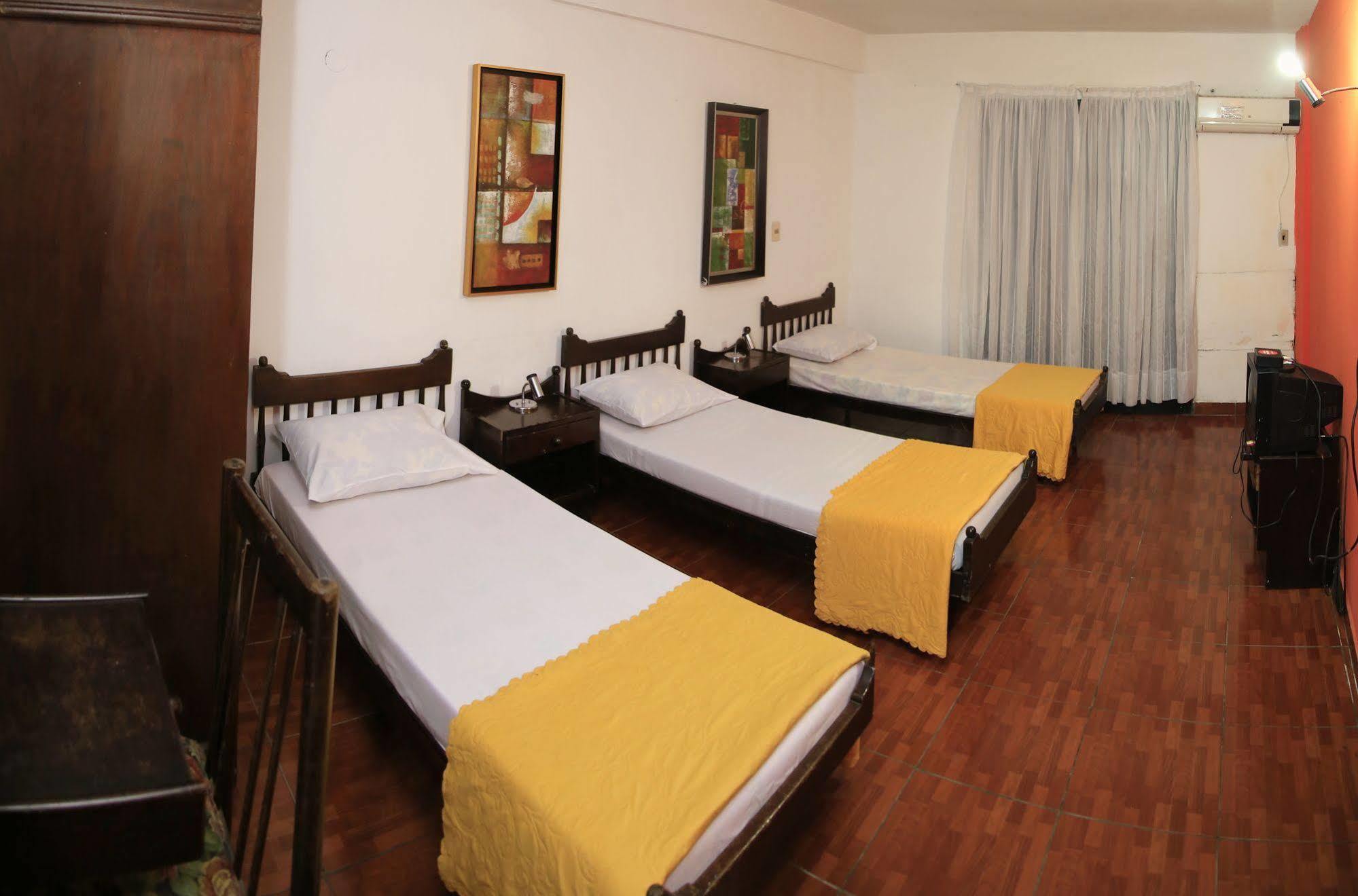 Costanera Hostel 亚松森 外观 照片