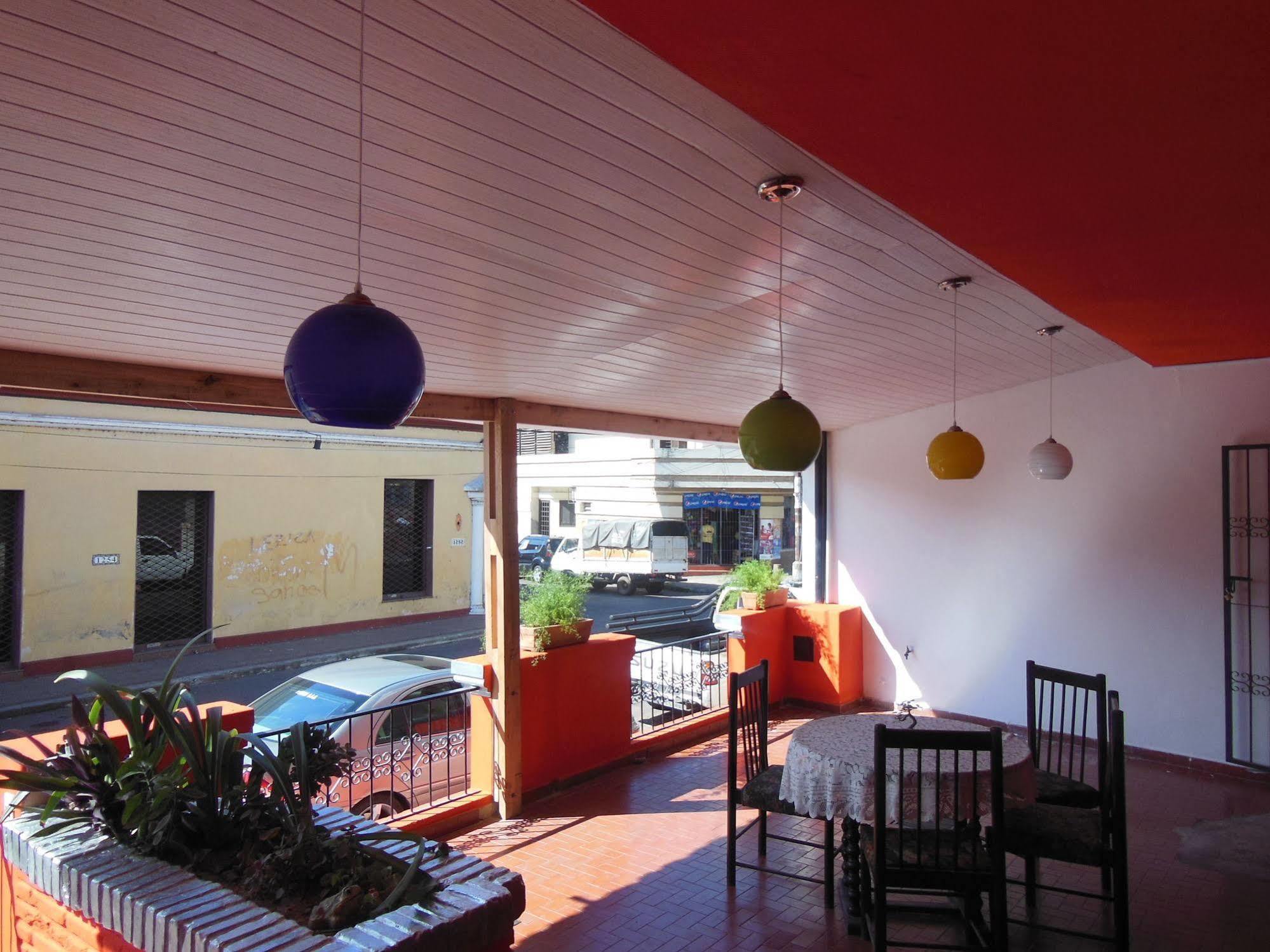 Costanera Hostel 亚松森 外观 照片