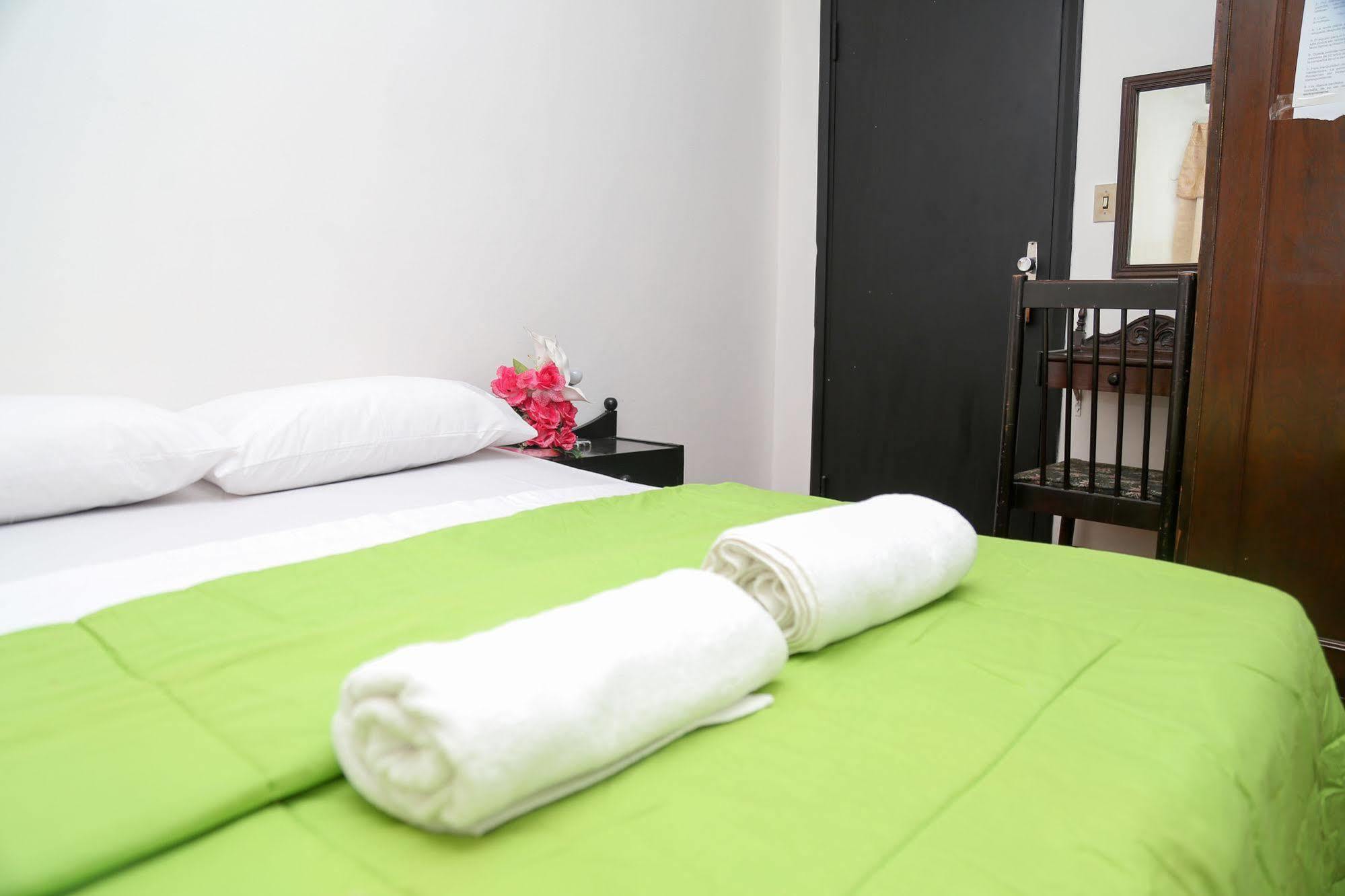 Costanera Hostel 亚松森 外观 照片