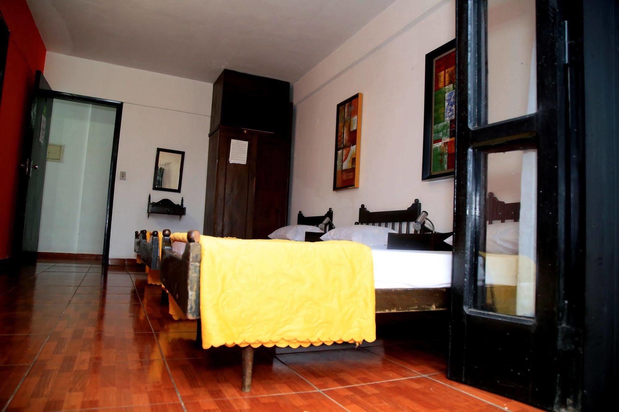 Costanera Hostel 亚松森 外观 照片