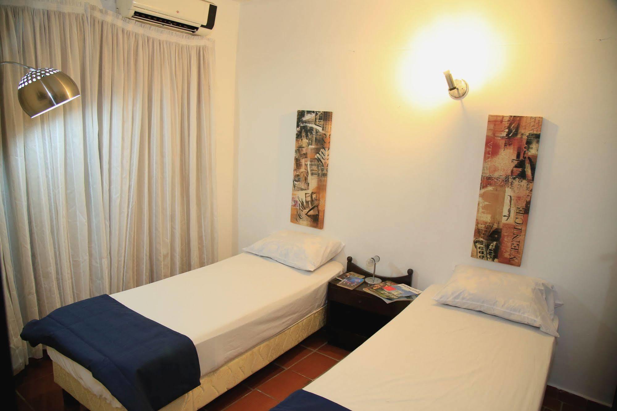 Costanera Hostel 亚松森 外观 照片